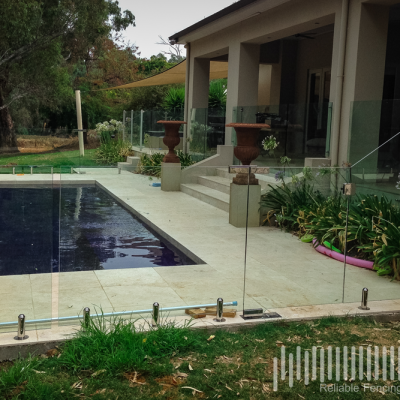 Pool Fencing in Maitland and Newcastle by Reliable Fencing Solutions